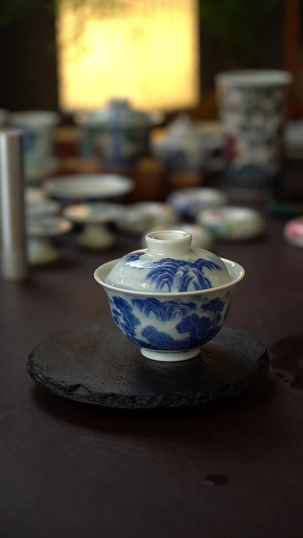 景德镇全手工手绘青花山水二才盖碗