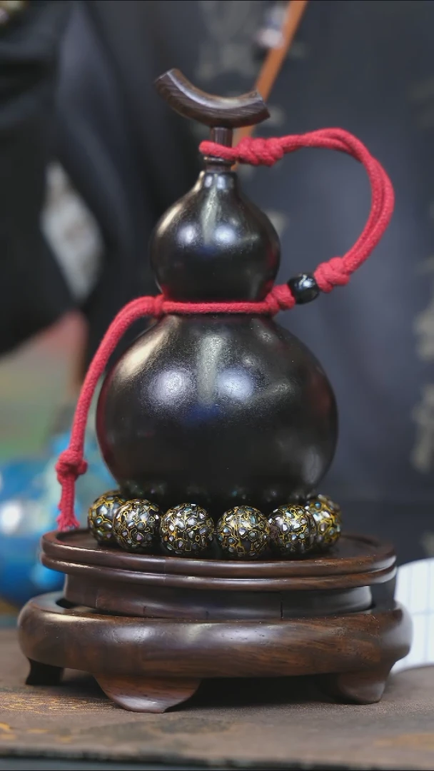 【闪购商品】YE101黑色小容量酒葫芦随缘发