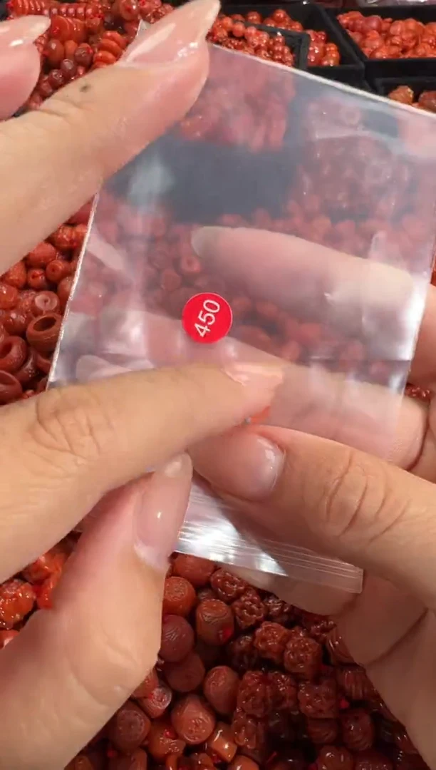 南红玛瑙未镶嵌颈饰1