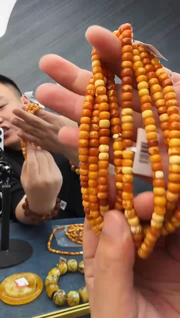 蜜蜡未镶嵌珠宝奇石假一罚十14，6多样性发其一