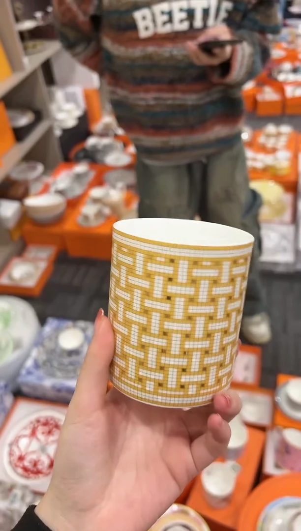 【闪购商品】杯H354--------------