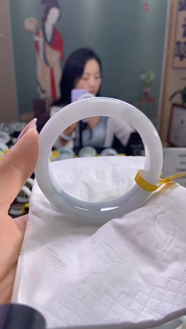 未镶嵌手镯翡翠56.6圈口t
