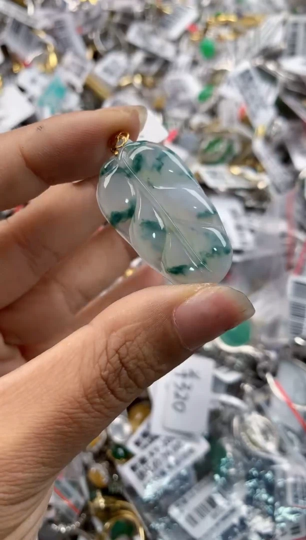 18K金镶嵌戒指翡翠141414---1