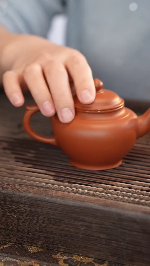 茶壶紫砂江***傅全手