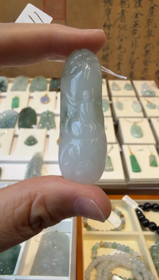 翡翠挂件未镶嵌A货翡翠多样性孤品