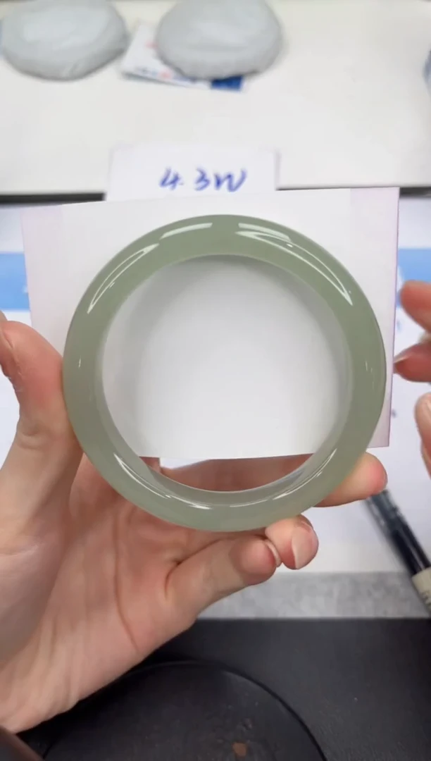 石英质玉手镯未镶嵌V381-58.5