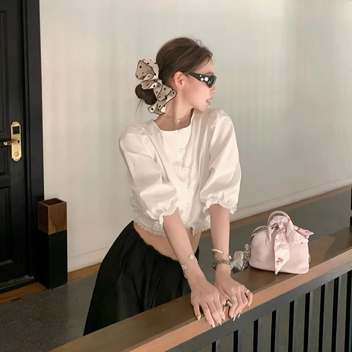 法式白色短袖衬衫女夏季2025新款设计感气质两面穿耳花边短款上衣