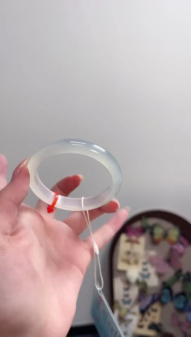 玛瑙/玉髓手镯未镶嵌54圈 需要包容