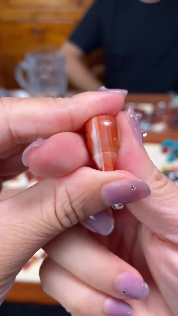 玛瑙/玉髓颈饰未镶嵌214熔岩奶嘴三通