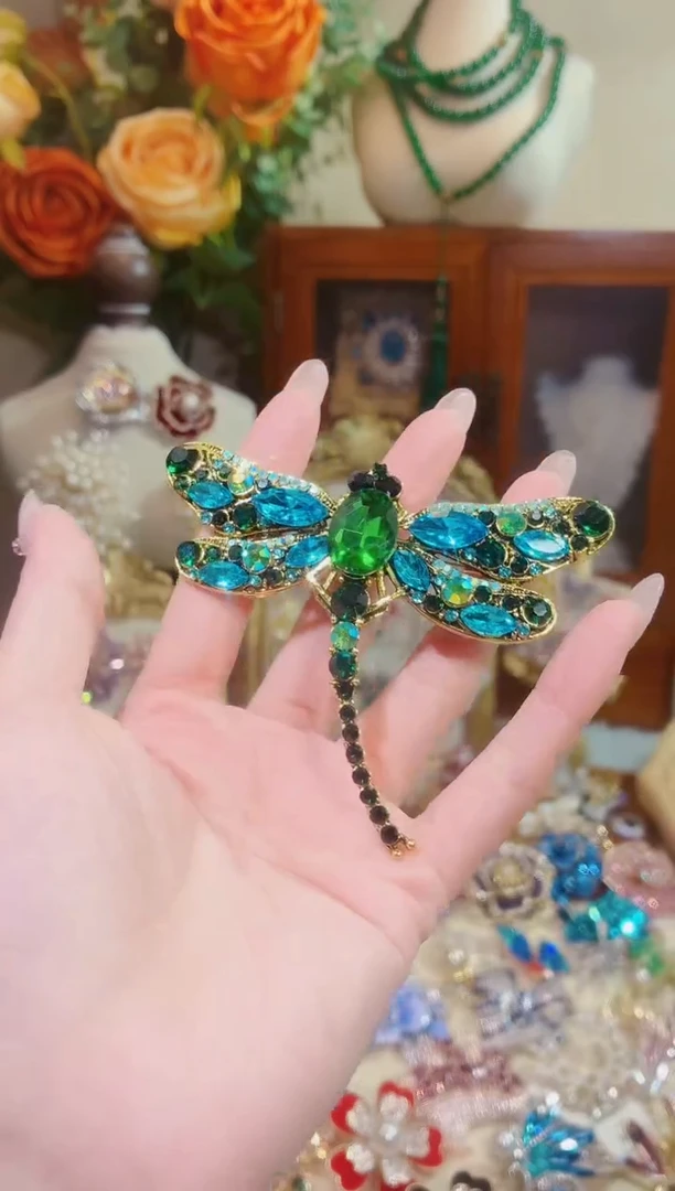 合成立方氧化锆铜合金蓝色蜻蜓