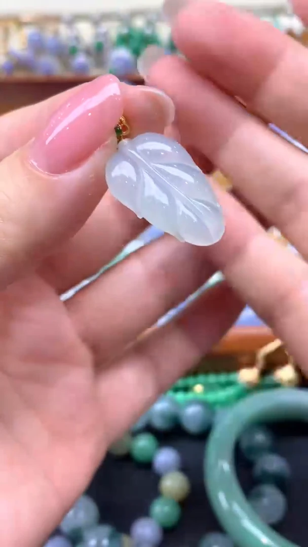 【闪购商品】翡翠颈饰未镶嵌43-天然翡翠