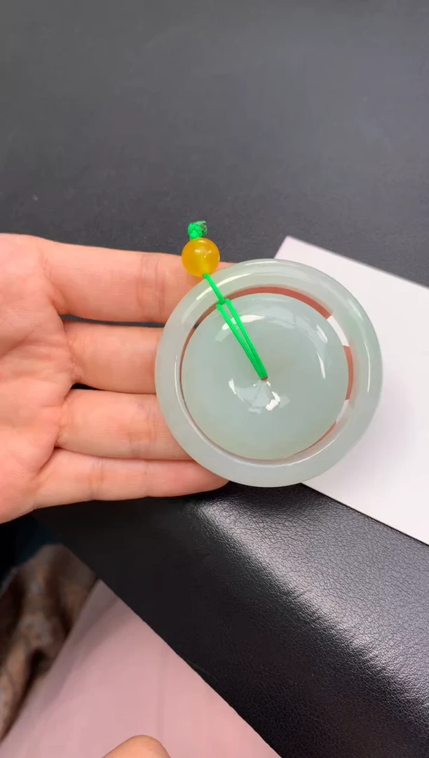 未镶嵌定制翡翠48小时鉴赏期 退货不扣服务费