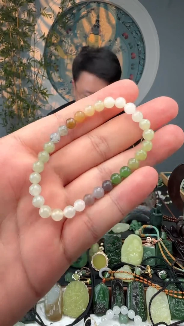 和田玉未镶嵌颈饰和田玉