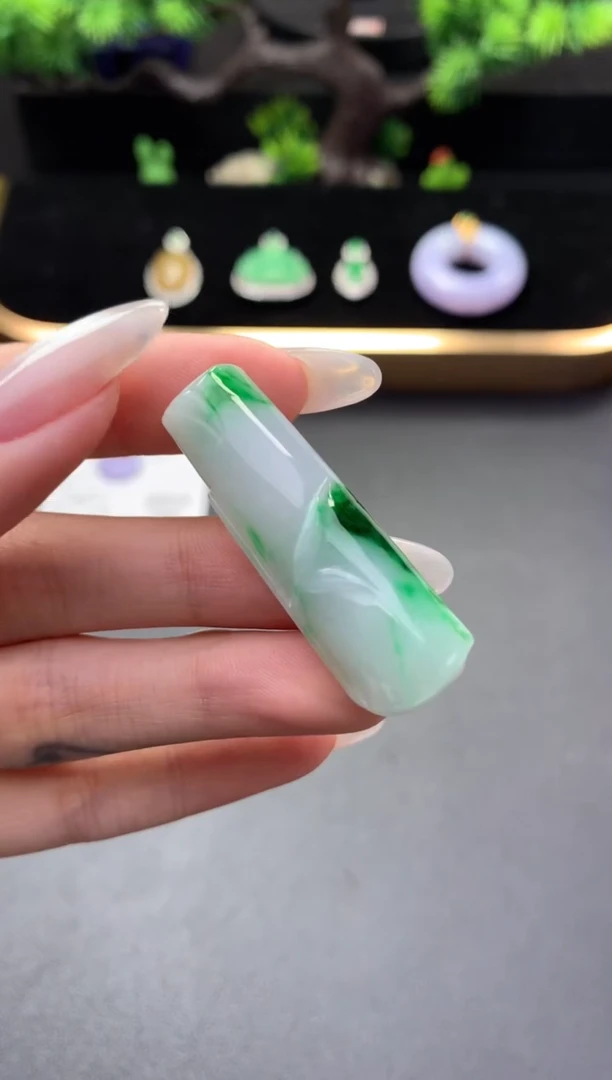 颈饰未镶嵌翡翠48小时鉴赏期 退货不扣服务费