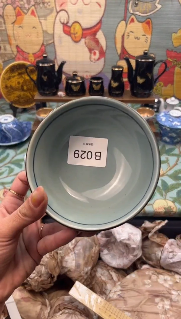 瓷片哎***呢   B028