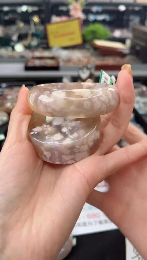 【闪购商品】石英质玉手镯未镶嵌57圈口（赠品镯心）3674507