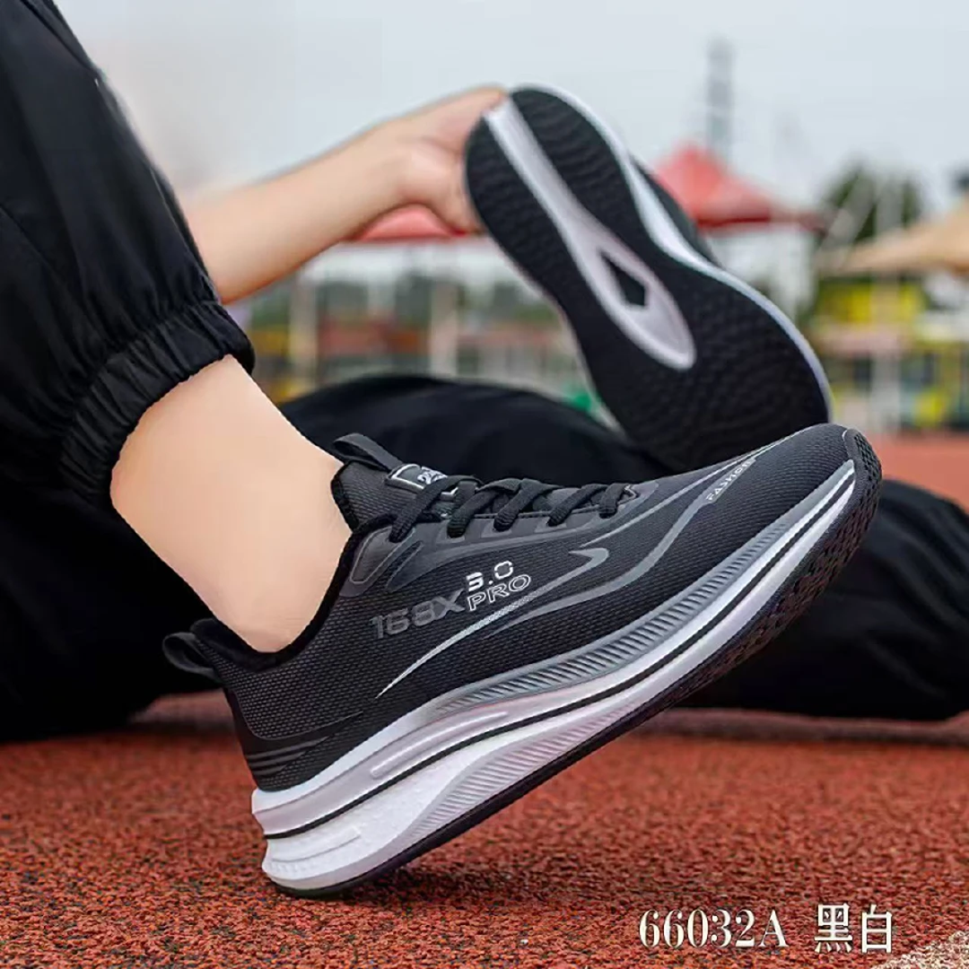 冬季加棉碳板女运动鞋  66026