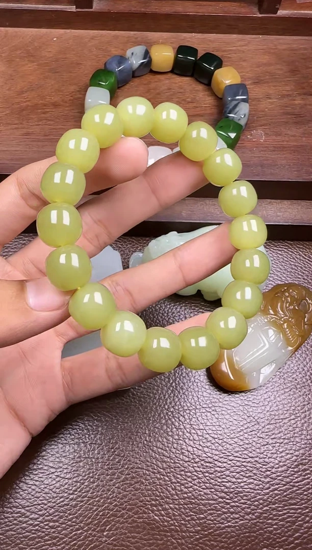 未镶嵌和田玉挂件和田玉手串