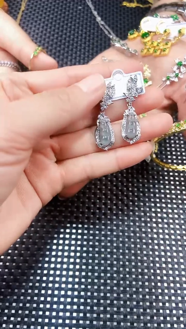 【闪购商品】翡翠耳饰未镶嵌111111111