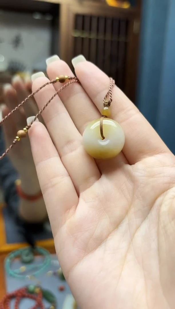 颈饰未镶嵌和田玉和田玉平安扣吊坠HX