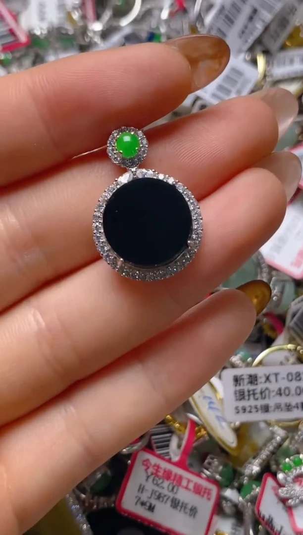 银S925镶嵌戒指翡翠百内无证书