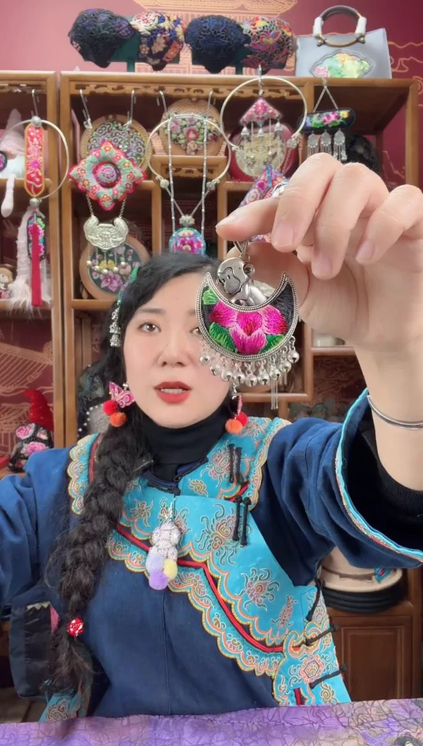 刺绣项链28甜甜家