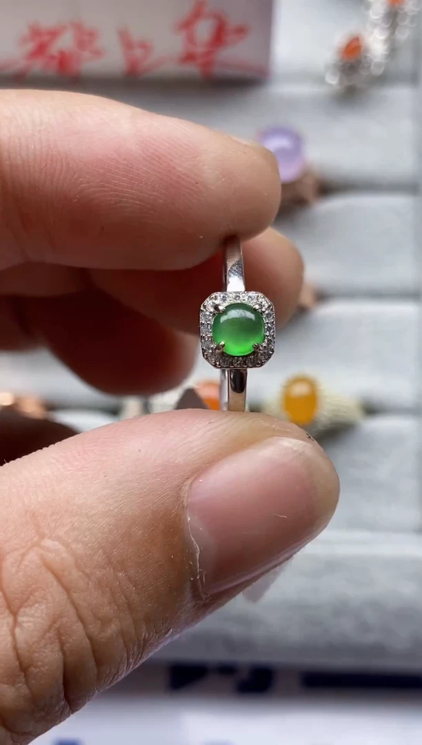【闪购商品】翡翠戒指银S925镶嵌0000