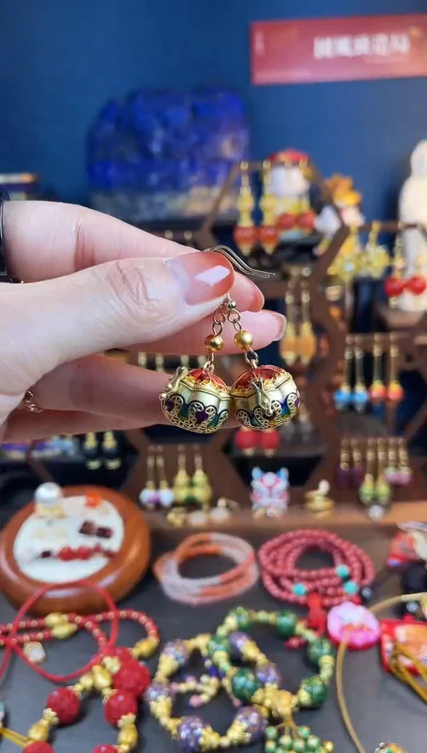 【闪购商品】柿柿如意珐琅耳钩