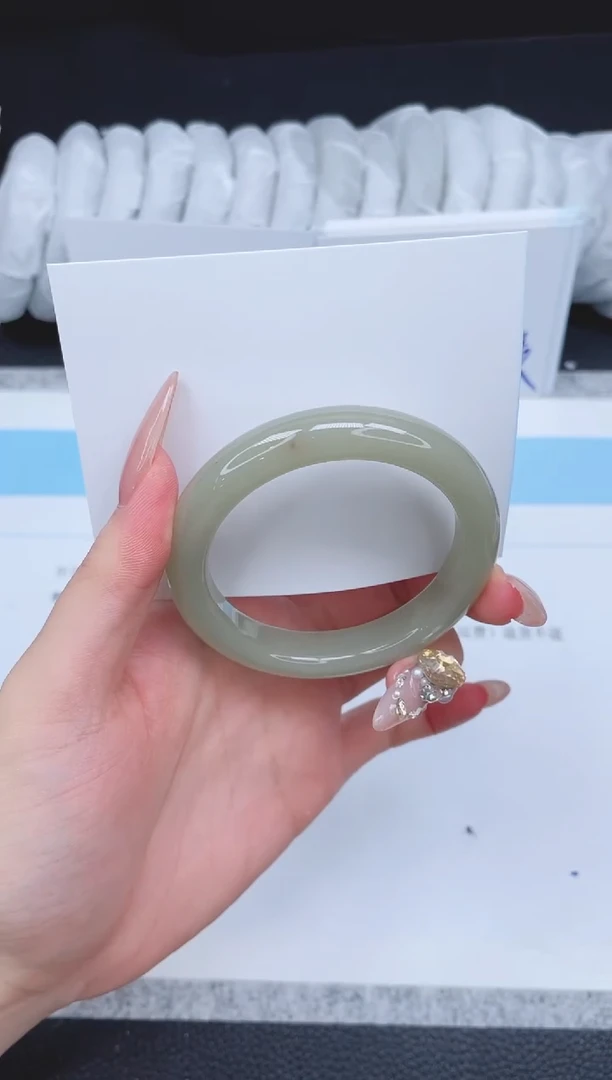 未镶嵌手镯石英质玉195-52.1