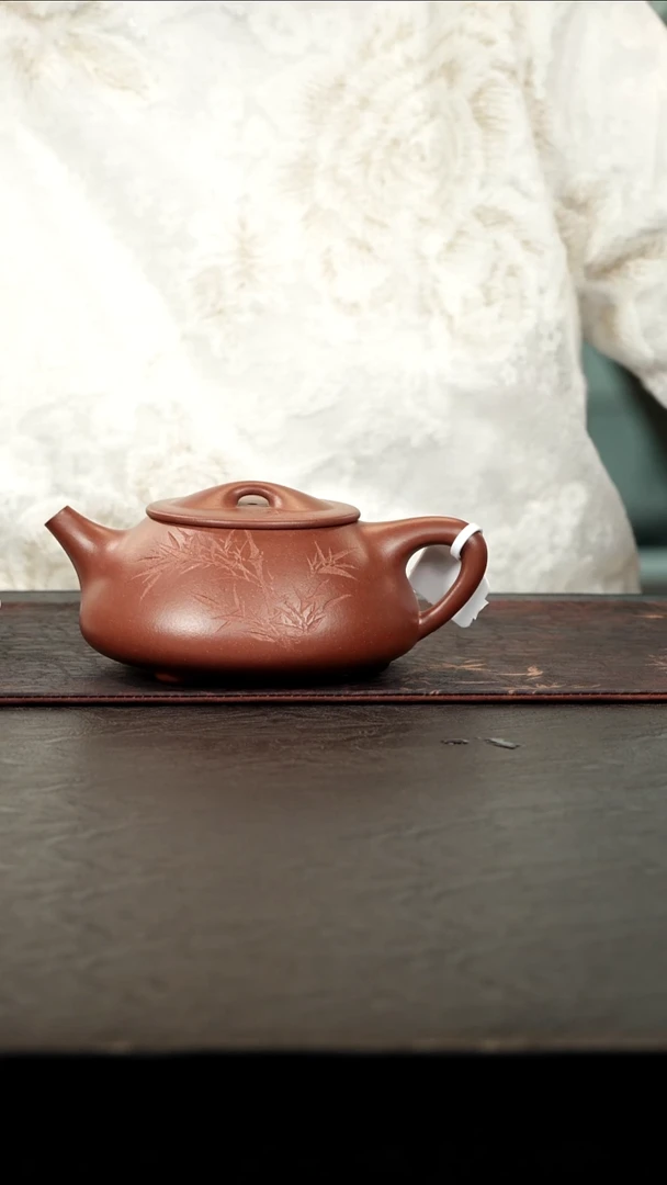 茶壶紫砂桃花紫泥满瓢刻绘定风波430cc