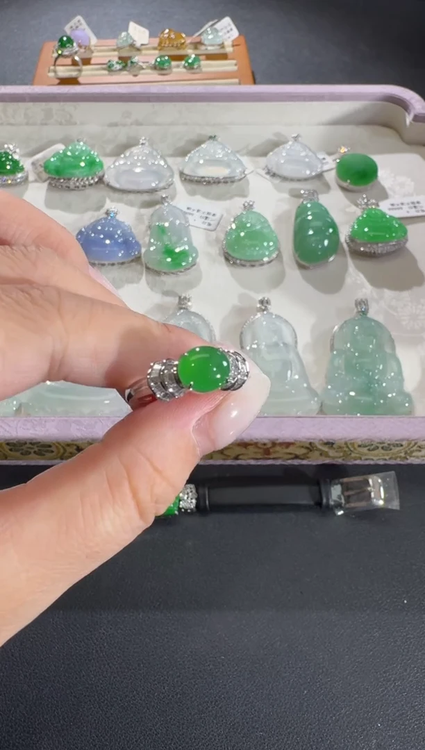 吊坠(不含链)18K金镶嵌翡翠【源头工厂】钻石镶嵌