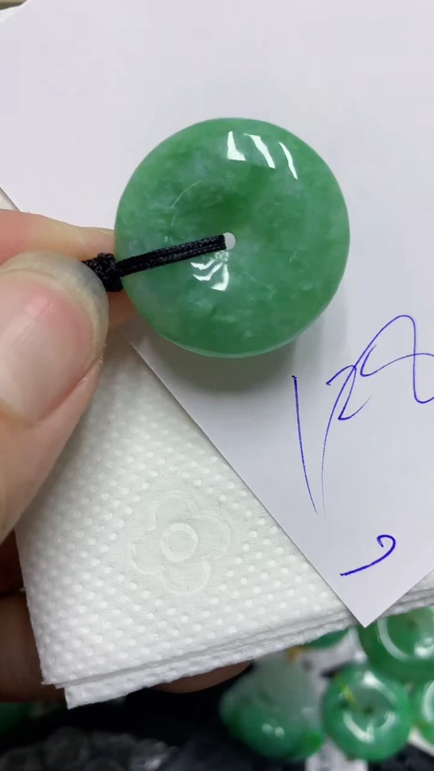 颈饰未镶嵌翡翠缅甸A货翡翠