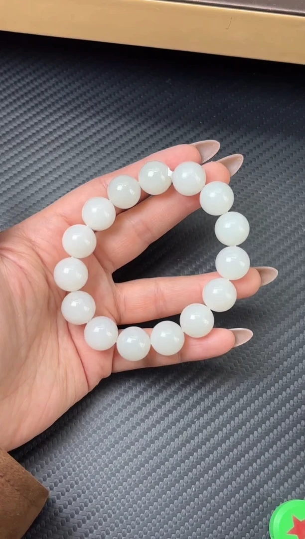 未镶嵌手串和田玉和田黑山微色差卡14Hm