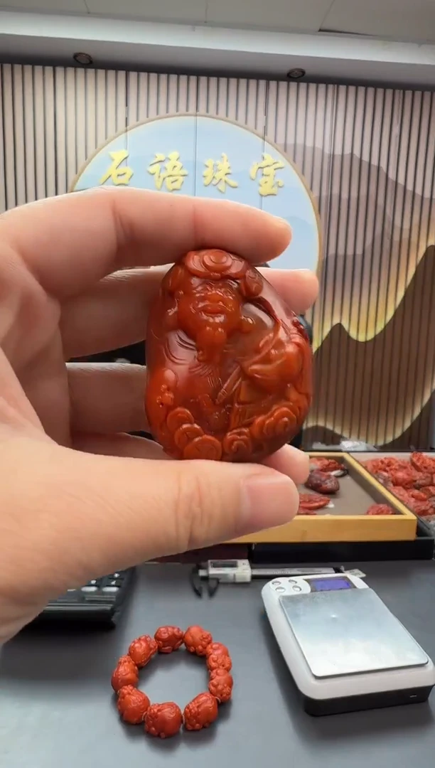 未镶嵌雕刻南红玛瑙093ZB1127产品一个