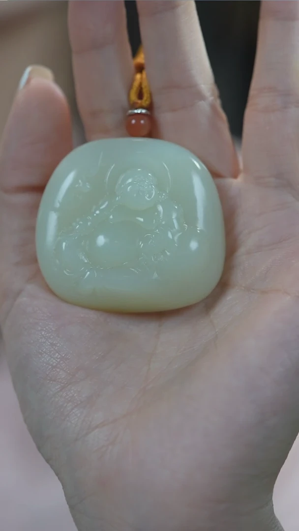 颈饰未镶嵌和田玉佛公