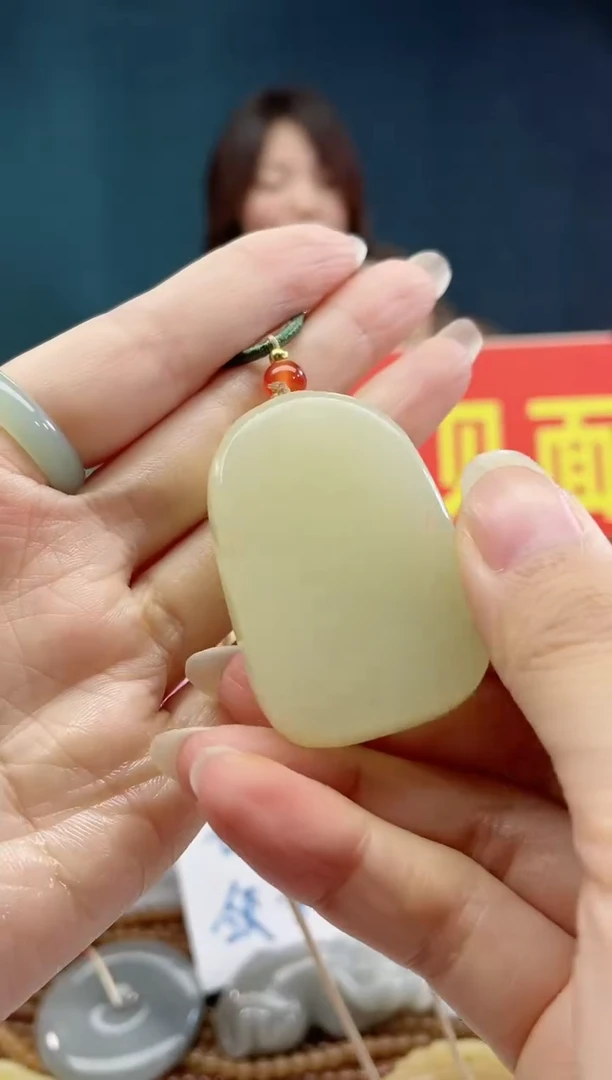 【闪购商品】和田玉颈饰未镶嵌1