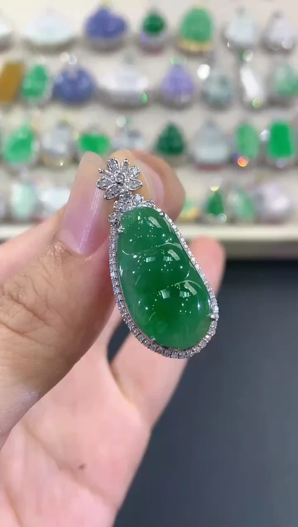 翡翠18K金镶嵌吊坠(不含链)B175春日珠宝