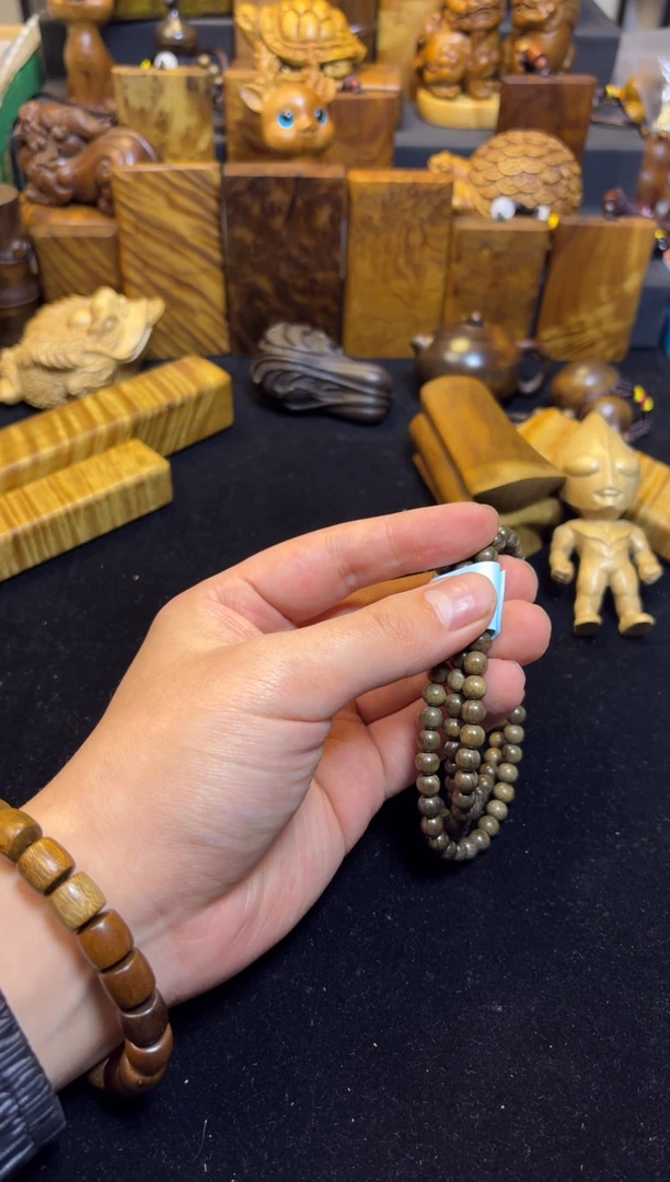 【闪购商品】楠木（金丝楠）其他0.6绿念珠70