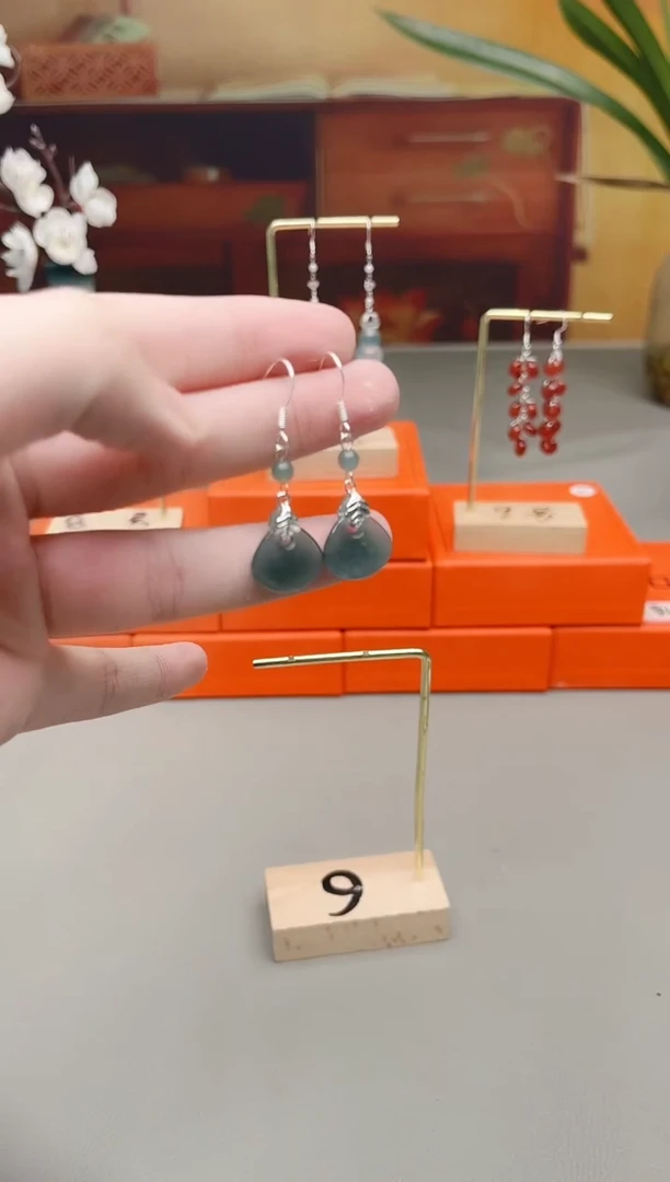 未镶嵌翡翠耳饰328