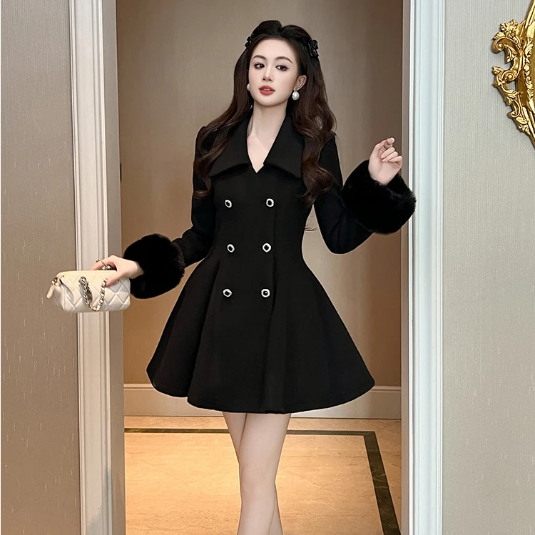 2025秋季新款赫本风女法式设计感厚实气质呢子大衣连衣裙21549