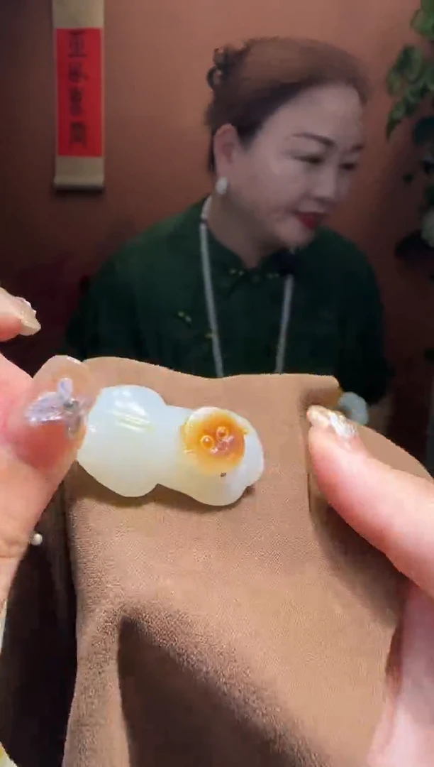 未镶嵌和田玉挂件H****K灵猴