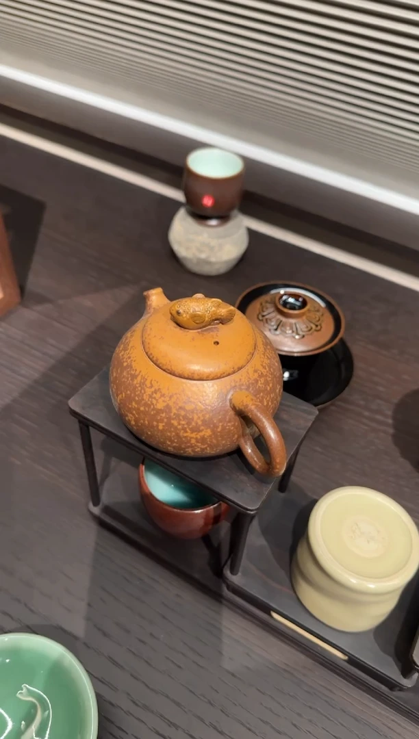 瓷知*秋黄灿 拙朴 一团和气壶