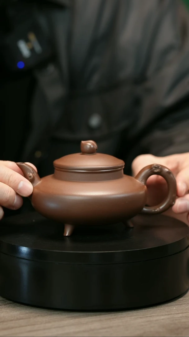 茶壶紫砂梁*闻H1746周卓琴寿桃炉鼎