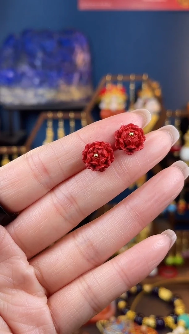 天然辰砂，红红莲花设计师款耳钉
