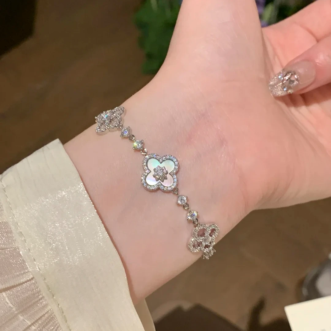 铜合金手链 女四叶草设计感银色手链白色植物花卉四叶花首饰小众