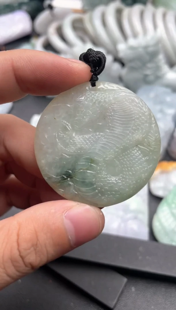 吊坠(不含链)未镶嵌翡翠1