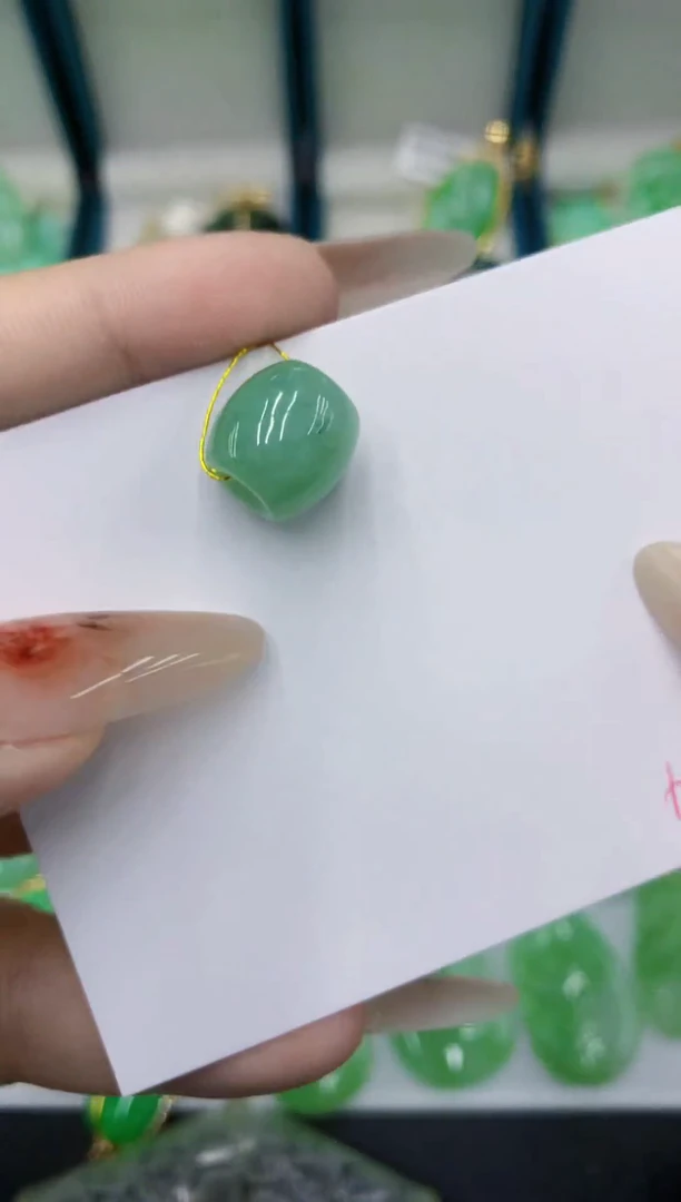 颈饰未镶嵌翡翠111111