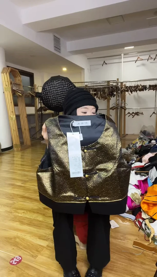 L码        105-115斤  马甲