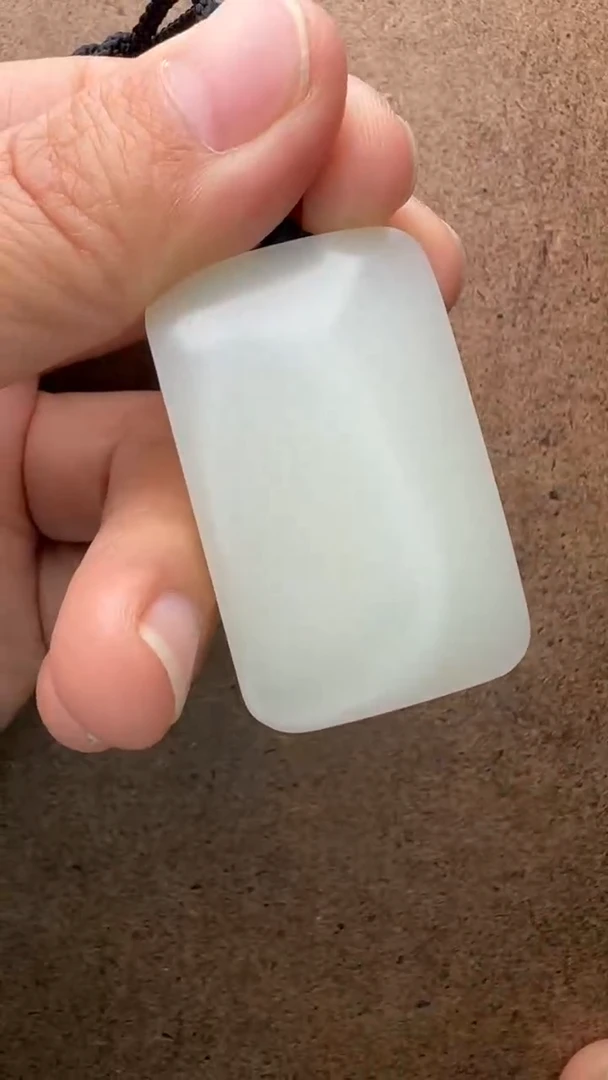 颈饰未镶嵌和田玉你*?D