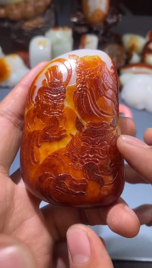 未镶嵌和田玉把件张****.和田玉